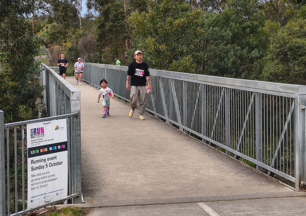 Runners taking part in the Run Maroondah community event near the Dandenong Creek corridor