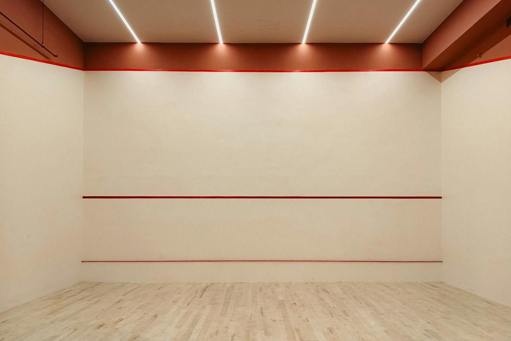 Join juniors training at WODEN SQUASH CENTRE image